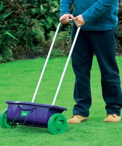 lawn spreader