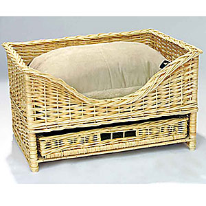 White Willow Hand-Made Natural Wicker Dog Basket
