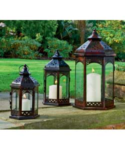 Set of 3.Antique copper effect steel.Height (Small) 20, (Medium) 32, (Large)42 cm.Weight 3.87 kg.Ful