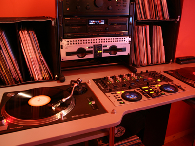 Up to andpound;150 Platinum Superstar DJ Experience