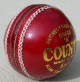 UPFRONT County 5.5oz Cricket Ball