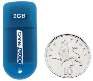 2.0 Flash / Key Drive - 2GB - Dane Elec Mini-Mate - JELLY BEAN BLUE