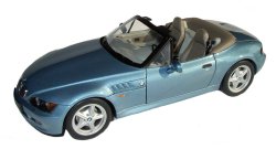 1:18 Scale BMW Z3 Roadster Metallic Blue Goldeneye James Bond Version