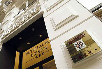 Petit Palace Bristol Hotel