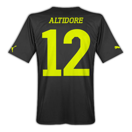 Villareal Nike 2010-11 Villarreal Puma Away Shirt (Altidore 12)