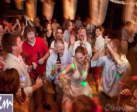 WeddingCountry Raleigh Event Dj