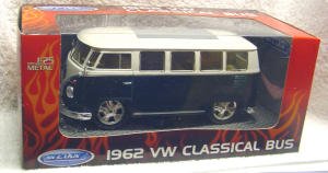 Welly 1:25th Scale - 1962 VW Classical Bus- Custom Low Rider - Volkswagon Van 