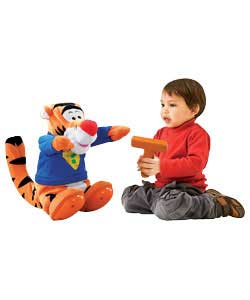 Winnie the Pooh Roll to the Rescue Sleuthin; Tigger