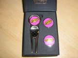 Yes! Yes C-Groove Pink Pitch Fork and 3x Ball Marker Gift Set